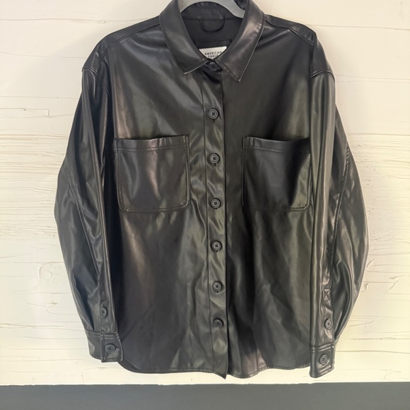 American Eagle | Size M | Oversized Vegan Leather Shacket – Black - Picture 4 of 9